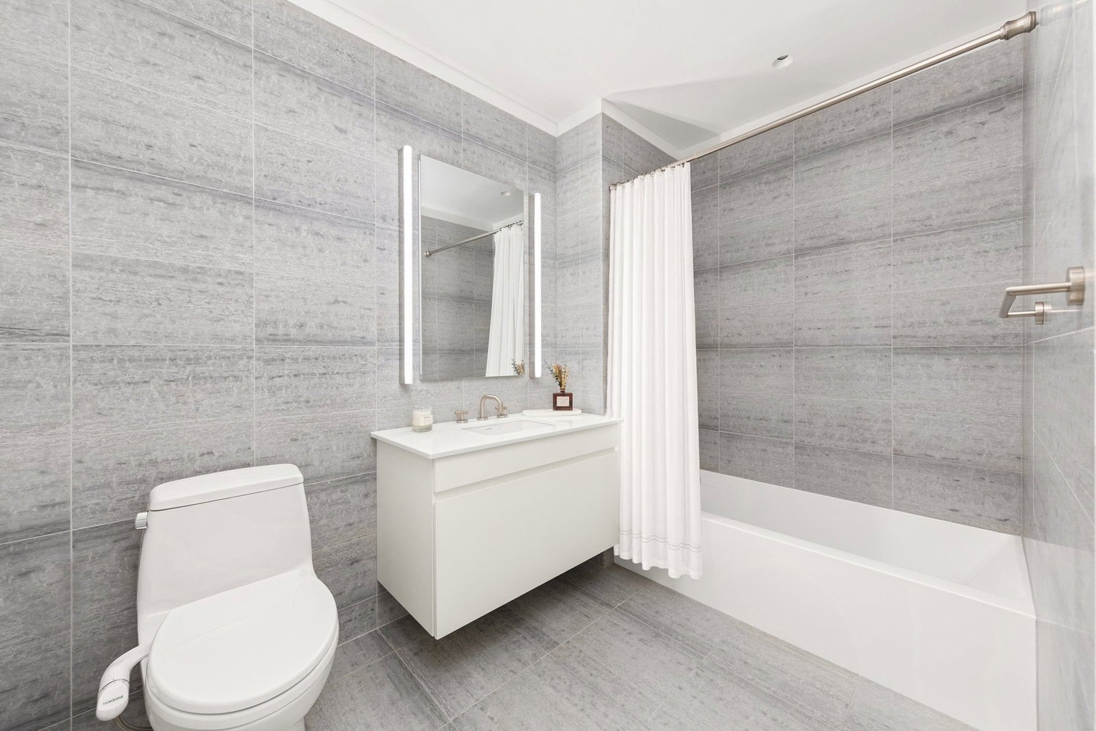 Real estate property located at 8 4TH #28E, Kings, Williamsburg, New York City, NY, US