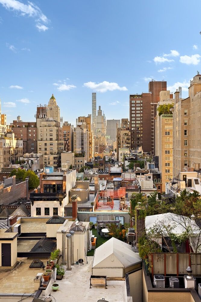 Real estate property located at 8 83RD #11F, New York, Upper East Side, New York City, NY, US