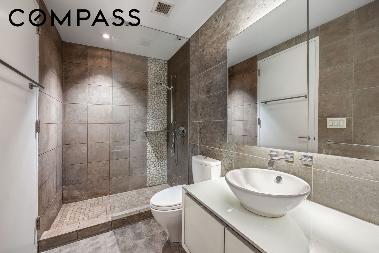 Real estate property located at 247 46th #1404, New York, Midtown, New York City, NY, US