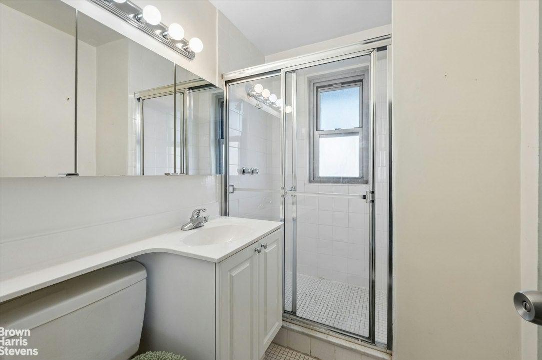 Real estate property located at 2500 JOHNSON #12N, Bronx, Spuyten Duyvil, New York City, NY, US