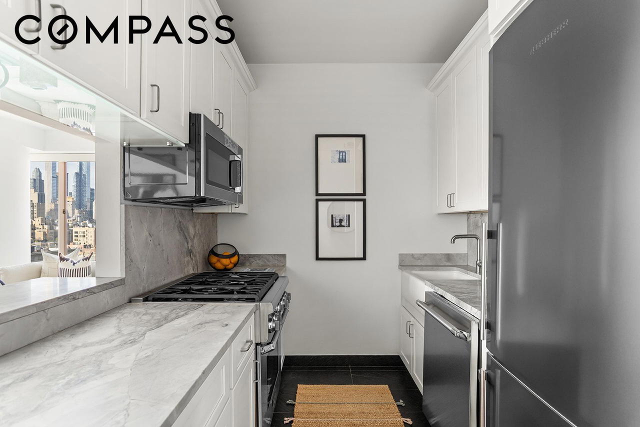 Real estate property located at 200 69th #18D, New York, Lenox Hill, New York City, NY, US