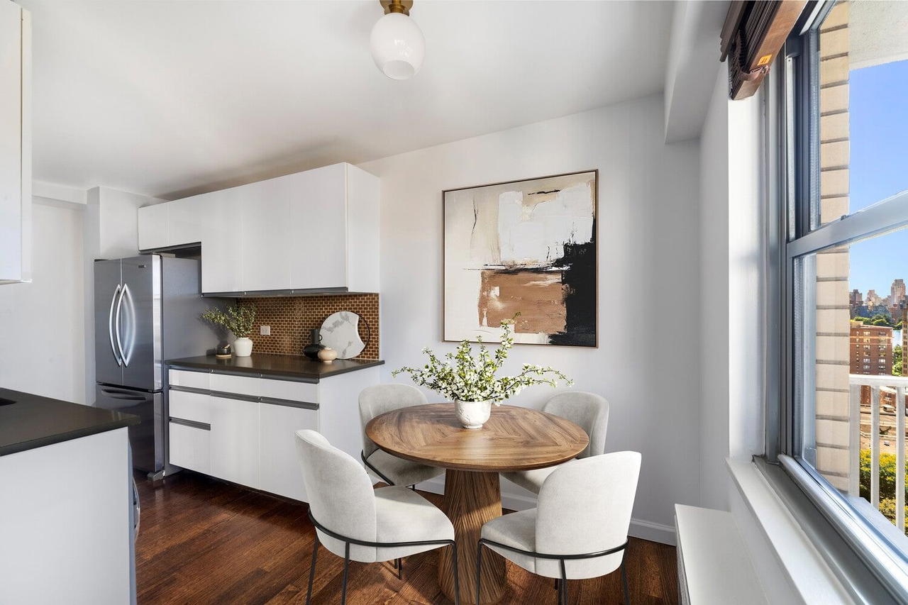 Real estate property located at 100 93RD #21J, New York, Upper West Side, New York City, NY, US
