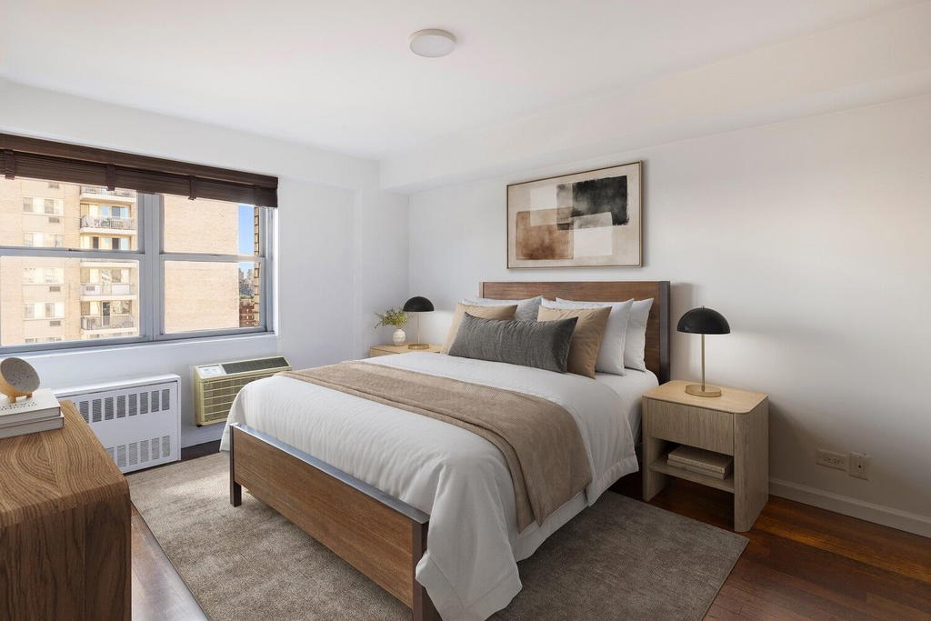 Real estate property located at 100 93RD #21J, New York, Upper West Side, New York City, NY, US