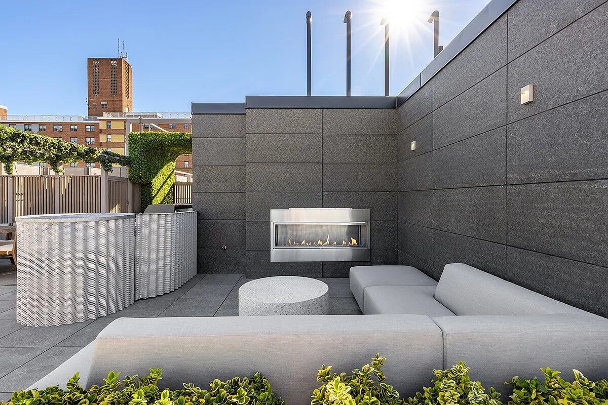 Real estate property located at 208 DELANCEY #4G, New York, Lower East Side, New York City, NY, US
