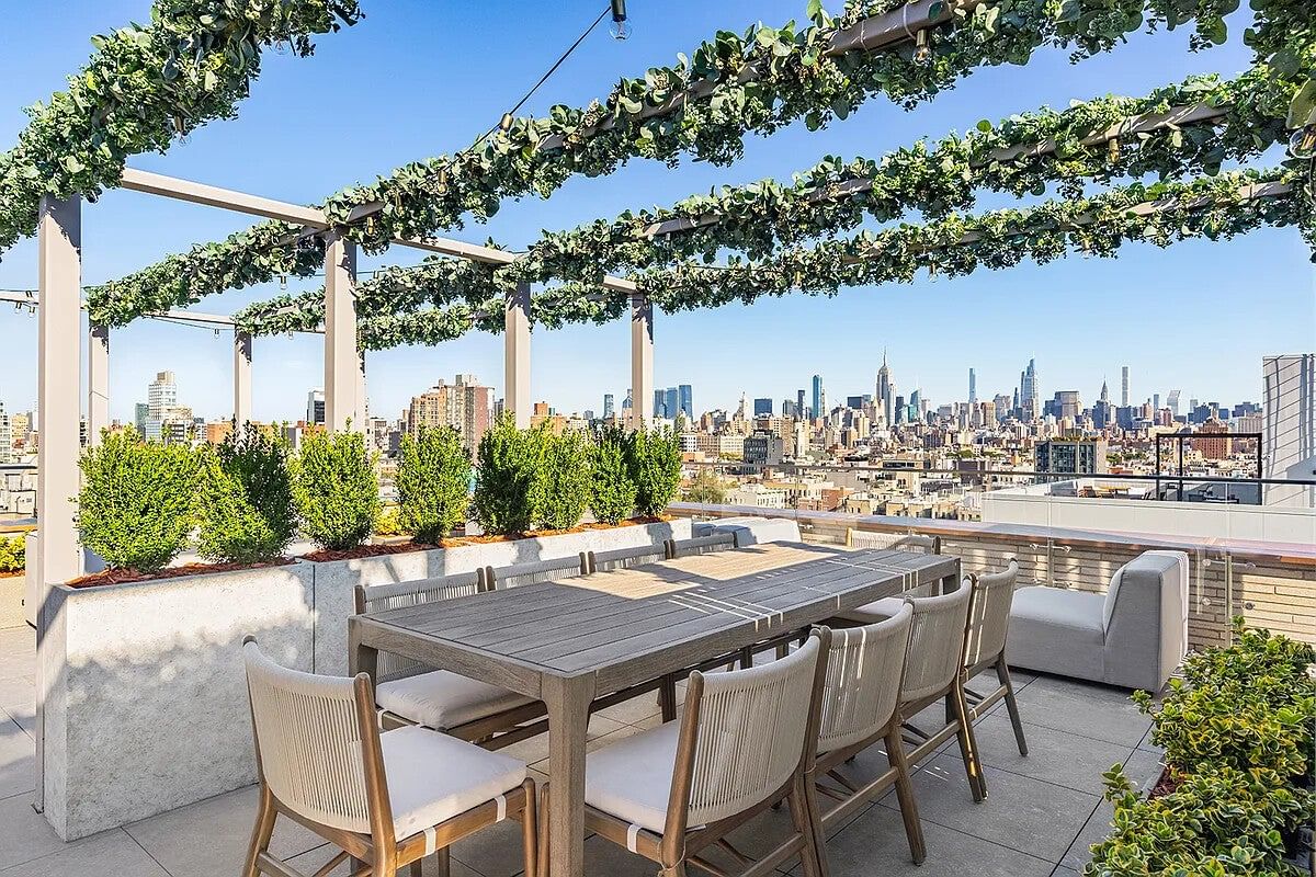 Real estate property located at 208 DELANCEY #4G, New York, Lower East Side, New York City, NY, US