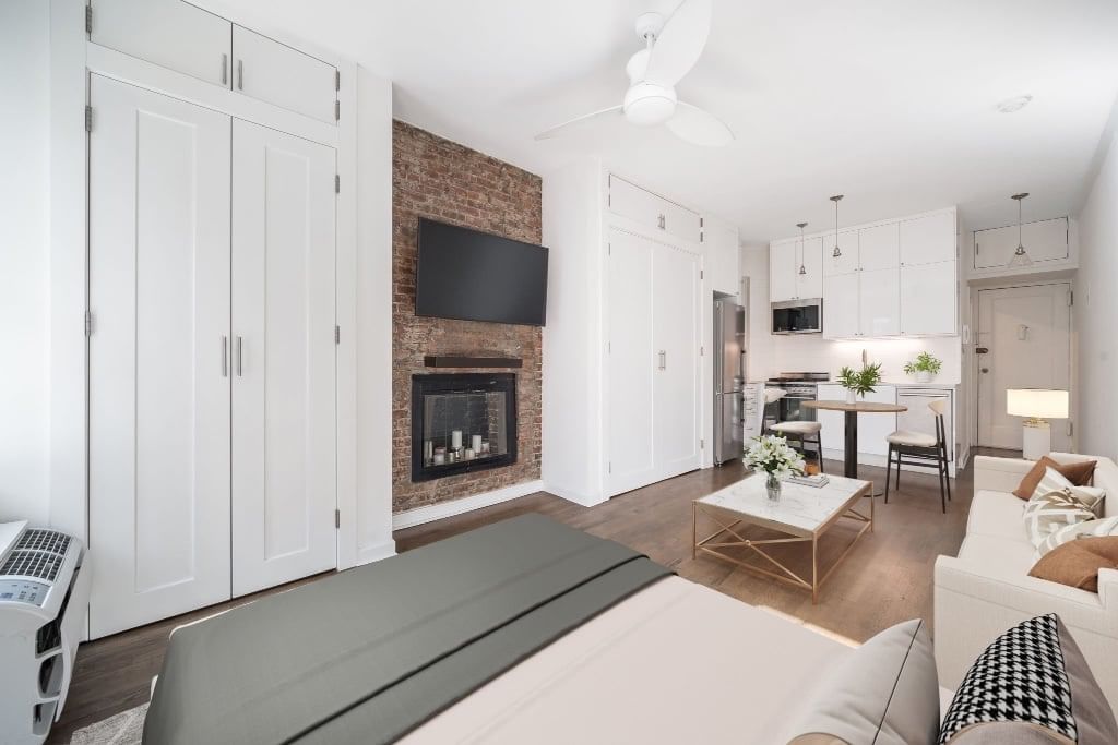 Real estate property located at 238 84th #3B, New York, Yorkville, New York City, NY, US