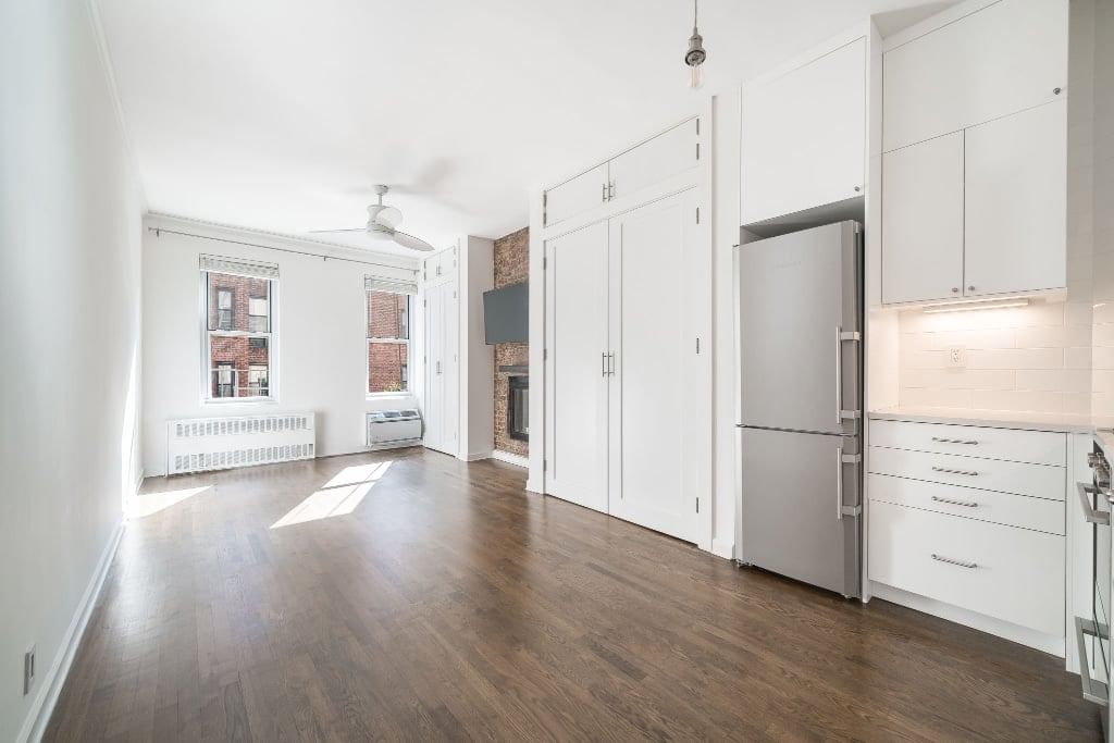Real estate property located at 238 84th #3B, New York, Yorkville, New York City, NY, US