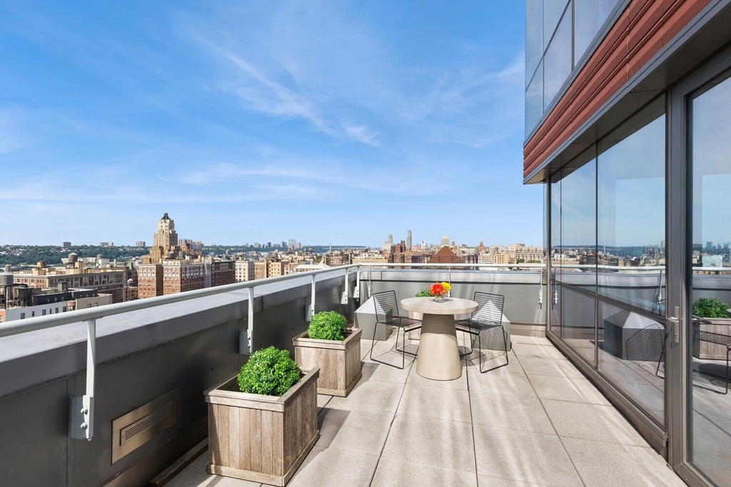 Real estate property located at 2628 BROADWAY #22A, New York, Upper West Side, New York City, NY, US