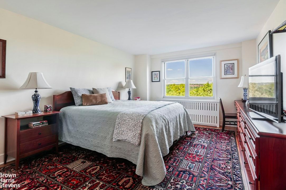 Real estate property located at 3935 BLACKSTONE #8B, Bronx, Central Riverdale, New York City, NY, US