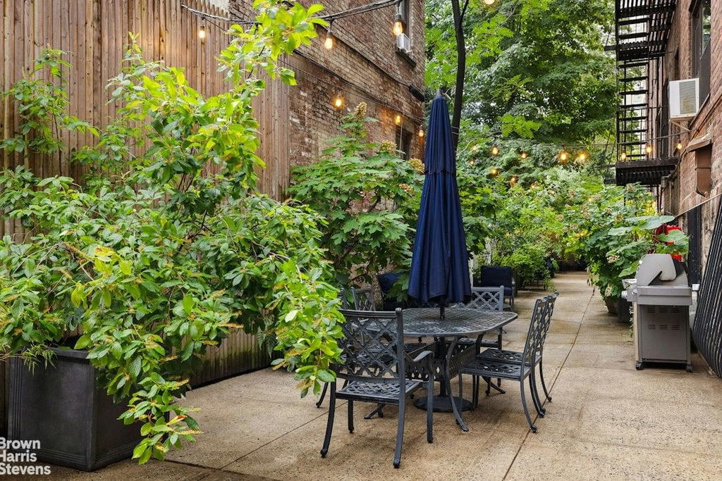 Real estate property located at 215 73RD #5A, New York, Lenox Hill, New York City, NY, US