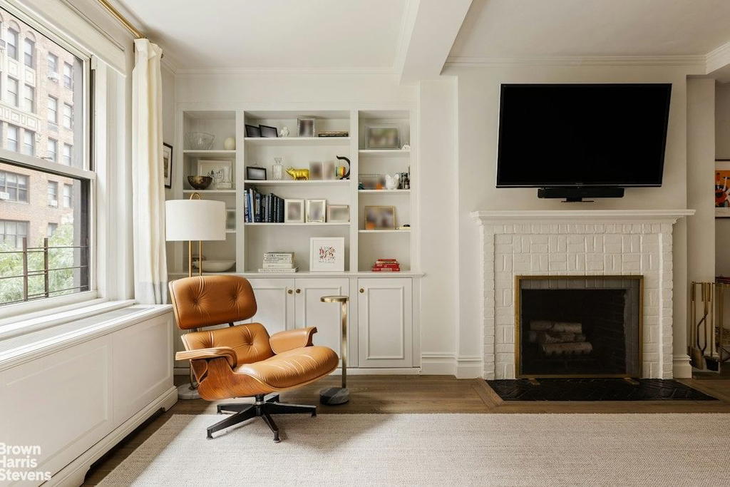 Real estate property located at 215 73RD #5A, New York, Lenox Hill, New York City, NY, US