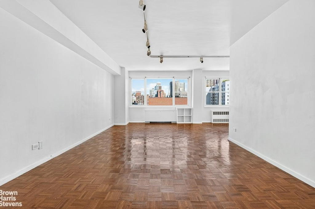 Real estate property located at 444 75TH #15B, New York, Lenox Hill, New York City, NY, US