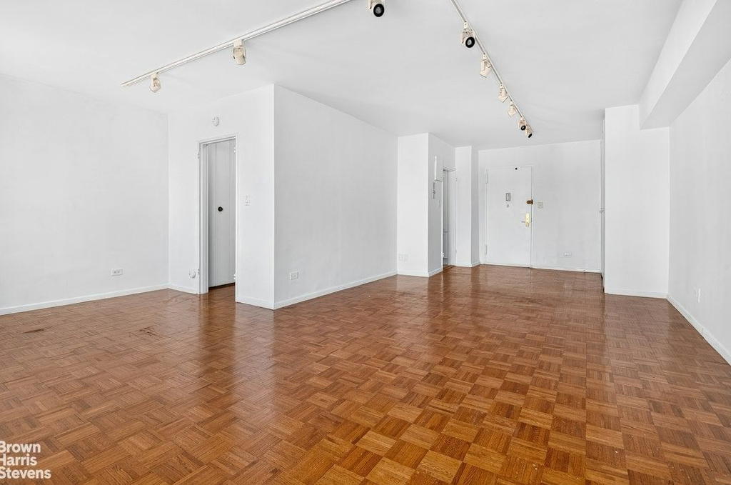 Real estate property located at 444 75TH #15B, New York, Lenox Hill, New York City, NY, US