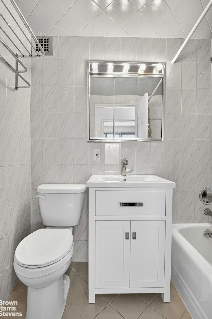 Real estate property located at 444 75TH #15B, New York, Lenox Hill, New York City, NY, US
