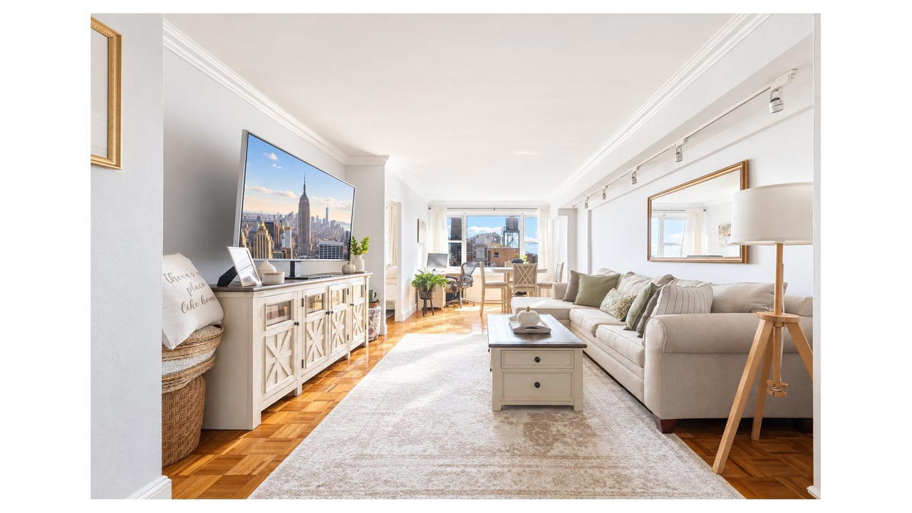 Real estate property located at 444 75TH #17E, New York, Lenox Hill, New York City, NY, US