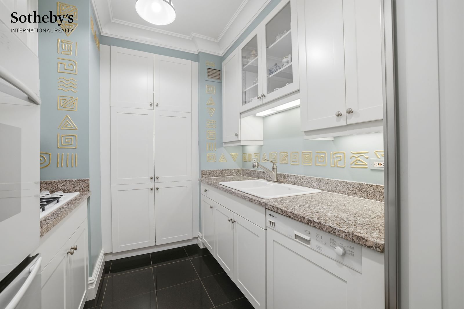 Real estate property located at 181 65th #8D, New York, Lenox Hill, New York City, NY, US