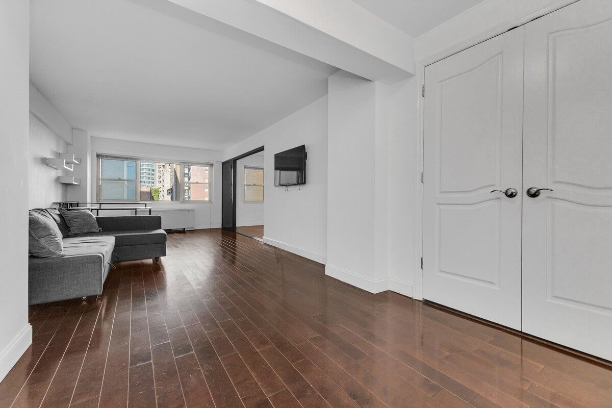 Real estate property located at 345 56TH #5B, New York, Sutton Place, New York City, NY, US
