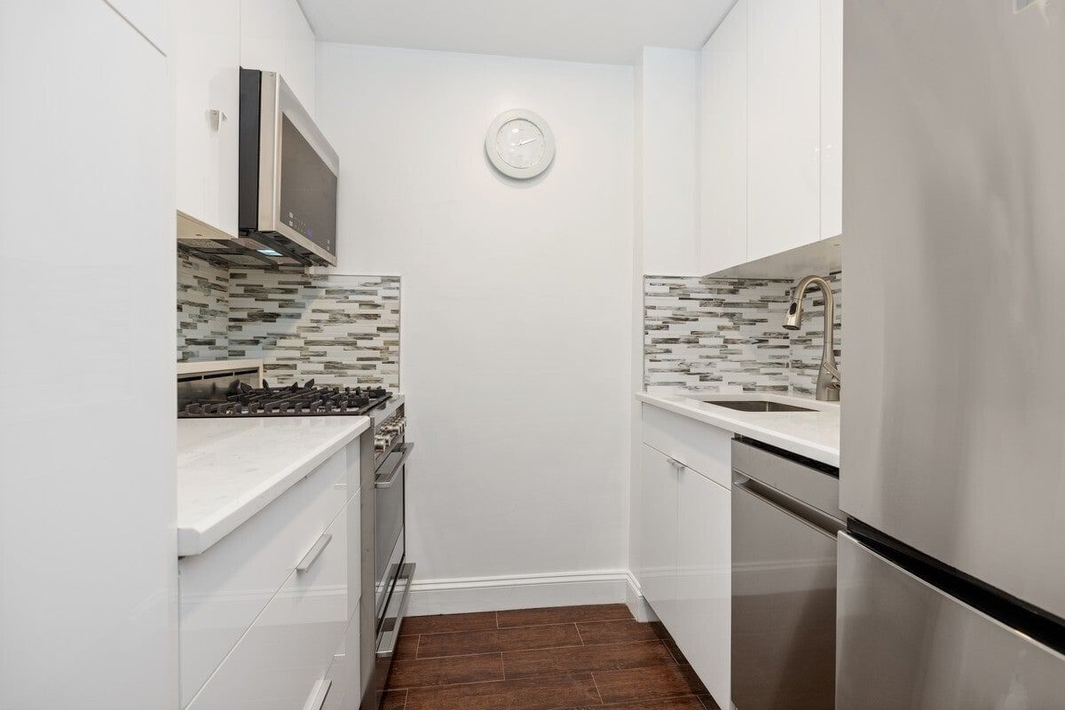 Real estate property located at 345 56TH #5B, New York, Sutton Place, New York City, NY, US