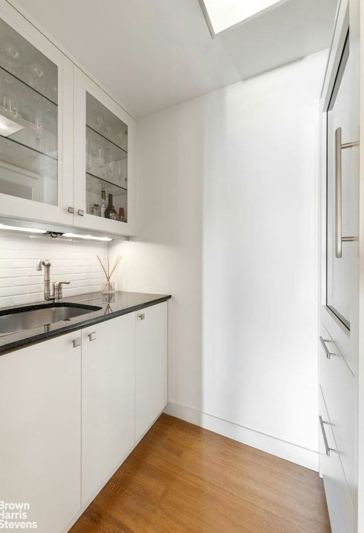 Real estate property located at 50 77TH #10B, New York, Lenox Hill, New York City, NY, US