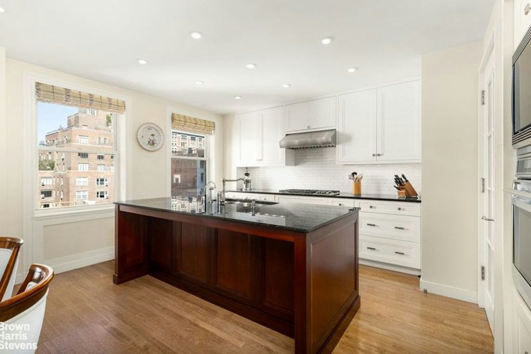 Real estate property located at 50 77TH #10B, New York, Lenox Hill, New York City, NY, US