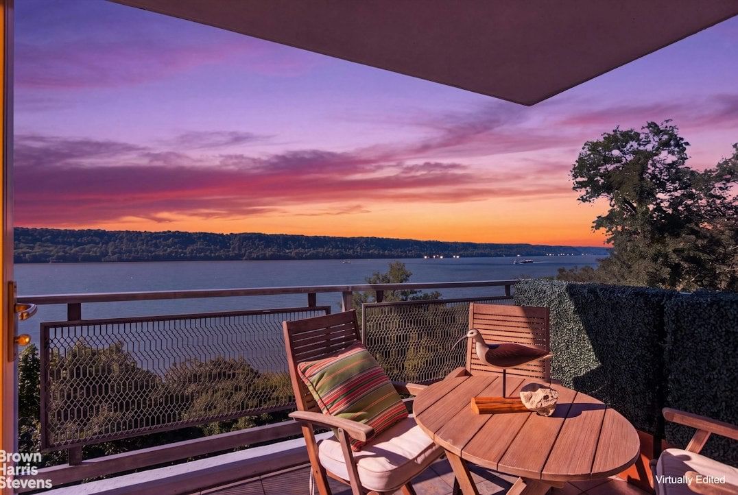 Real estate property located at 2621 PALISADE #1C, Bronx, Spuyten Duyvil, New York City, NY, US