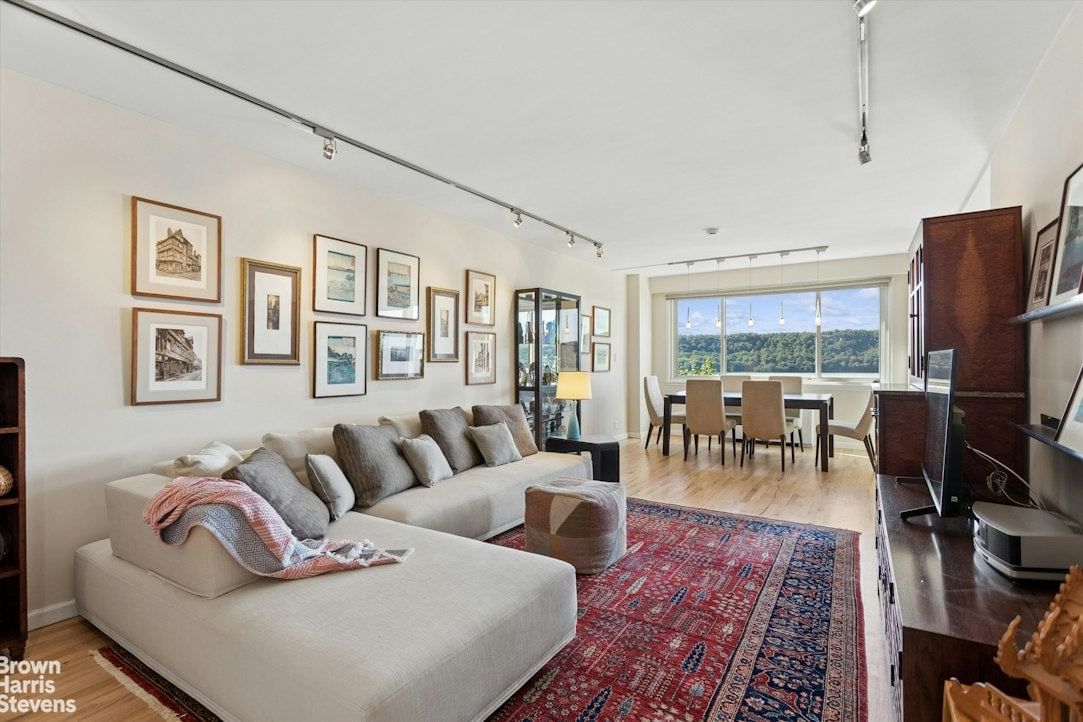 Real estate property located at 2621 PALISADE #1C, Bronx, Spuyten Duyvil, New York City, NY, US