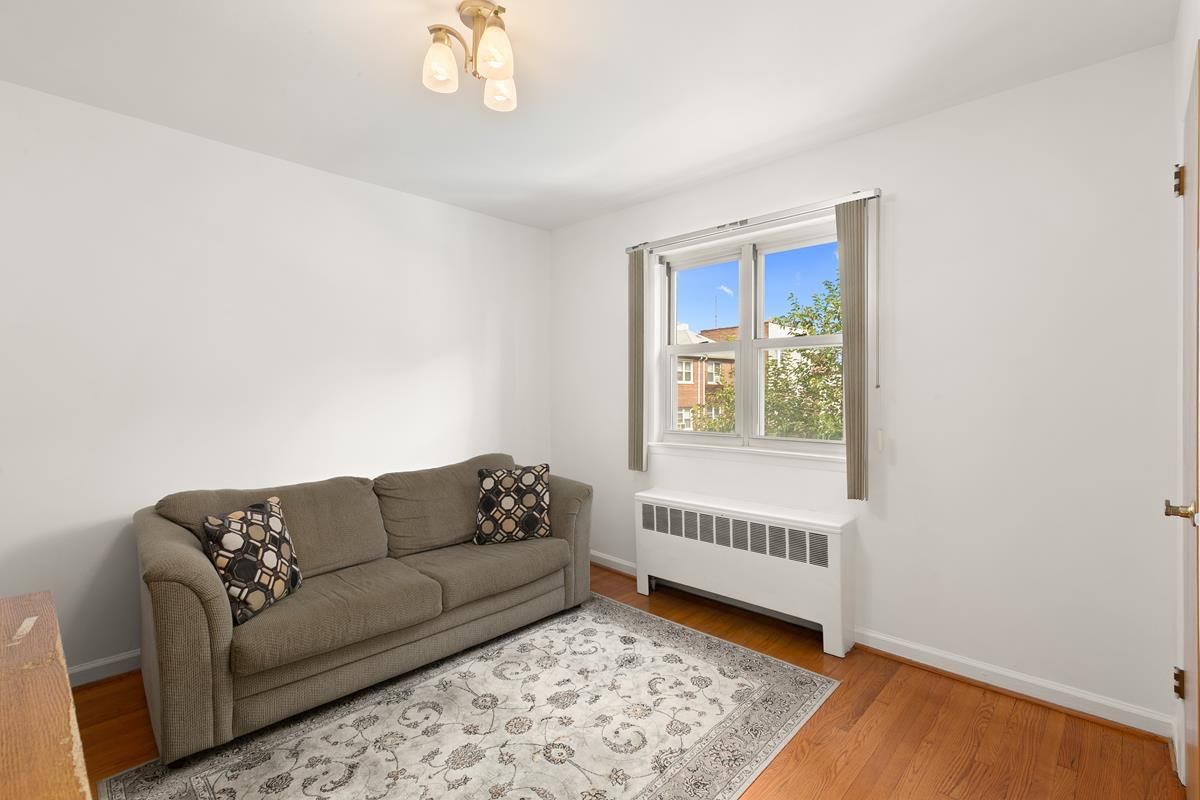 Real estate property located at 1578 Edison, Bronx, Pelham Bay, New York City, NY, US