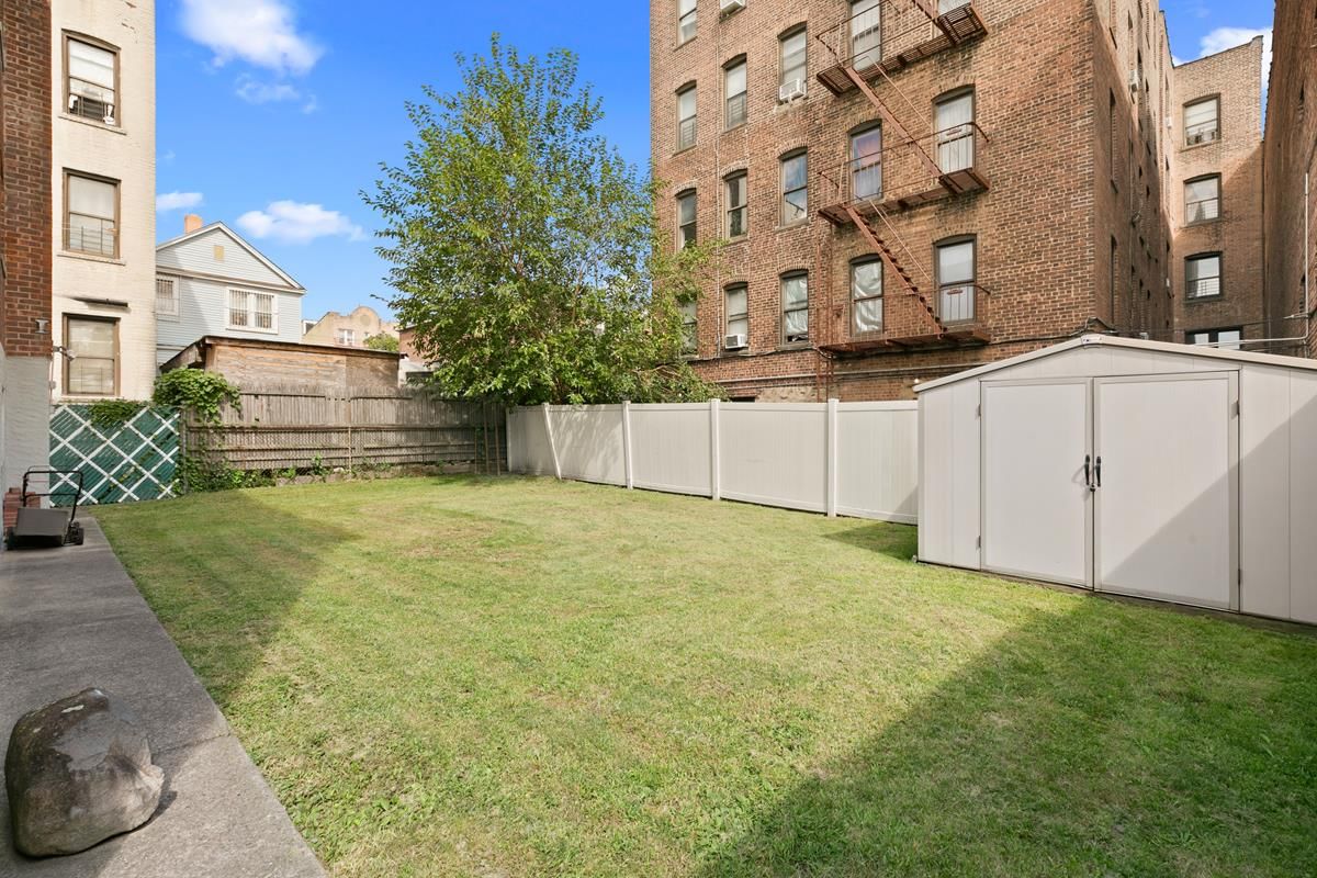 Real estate property located at 1578 Edison, Bronx, Pelham Bay, New York City, NY, US