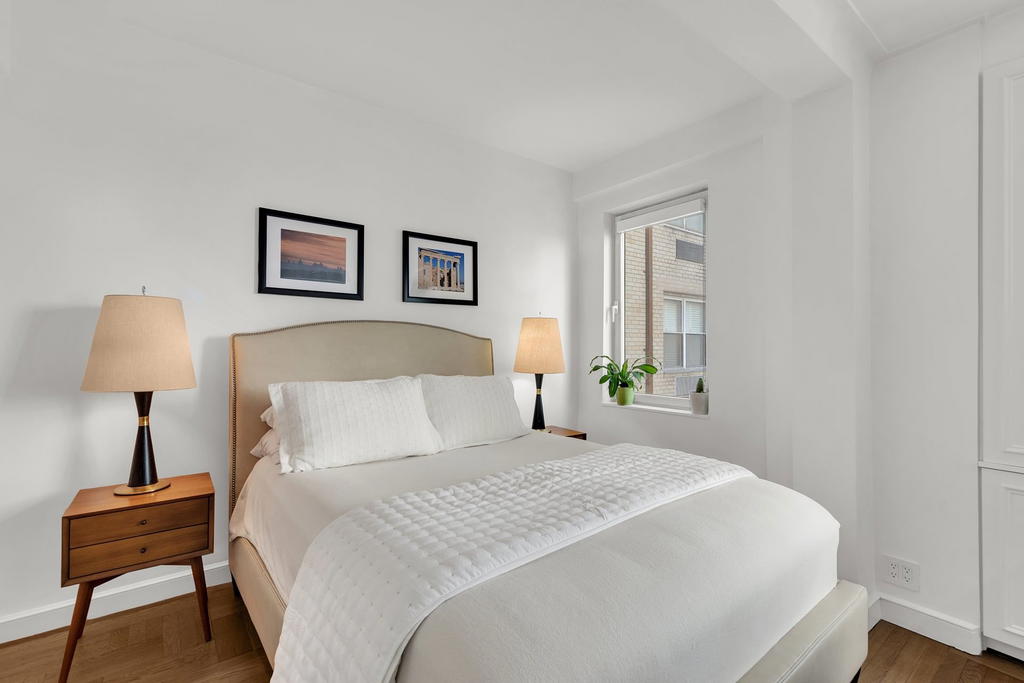 Real estate property located at 930 5TH #9J, New York, Lenox Hill, New York City, NY, US