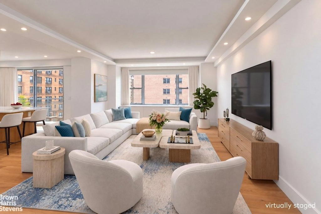 Real estate property located at 150 69TH #10S, New York, Lenox Hill, New York City, NY, US