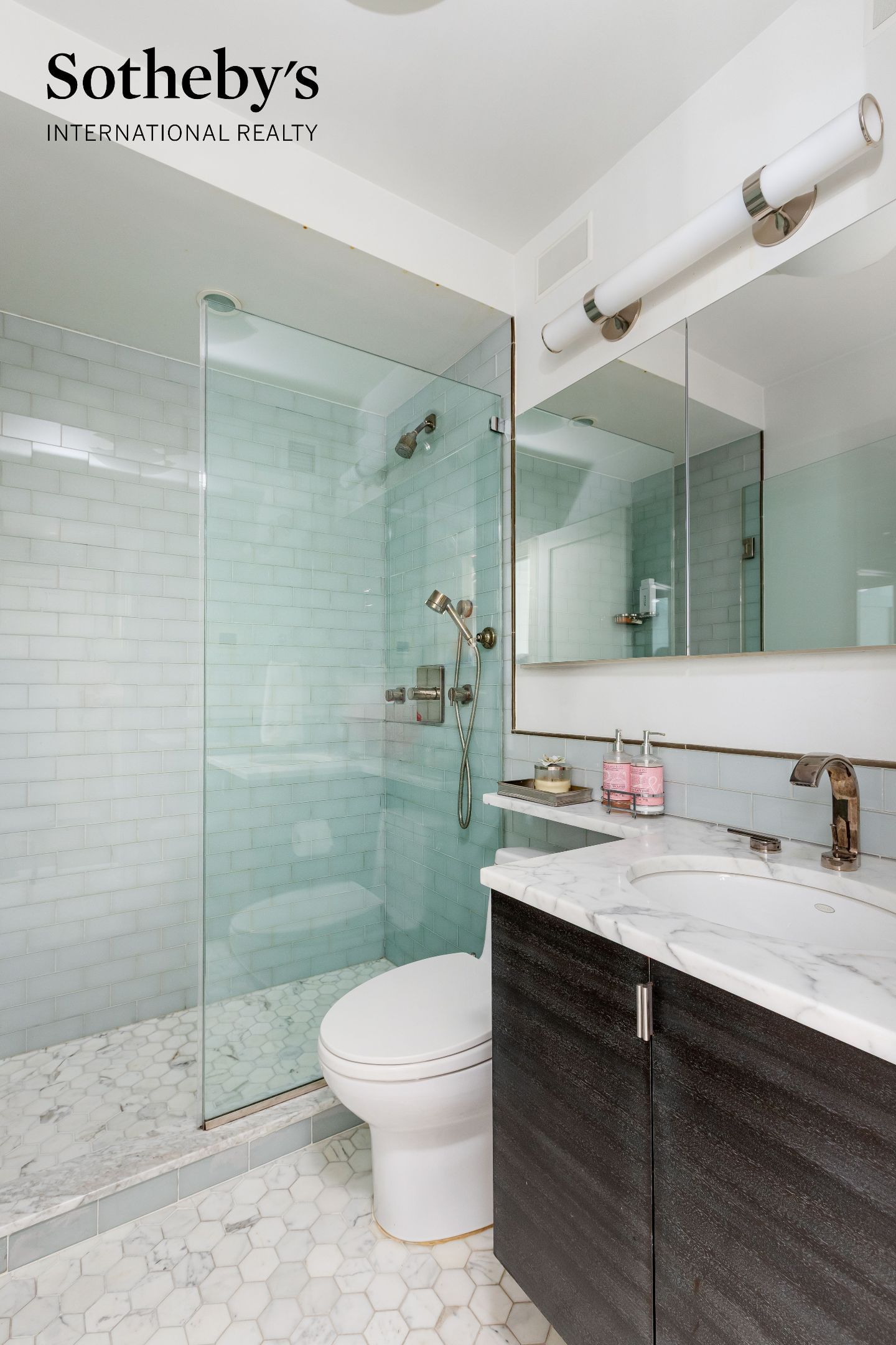Real estate property located at 8 83rd #7F, New York, Upper East Side, New York City, NY, US