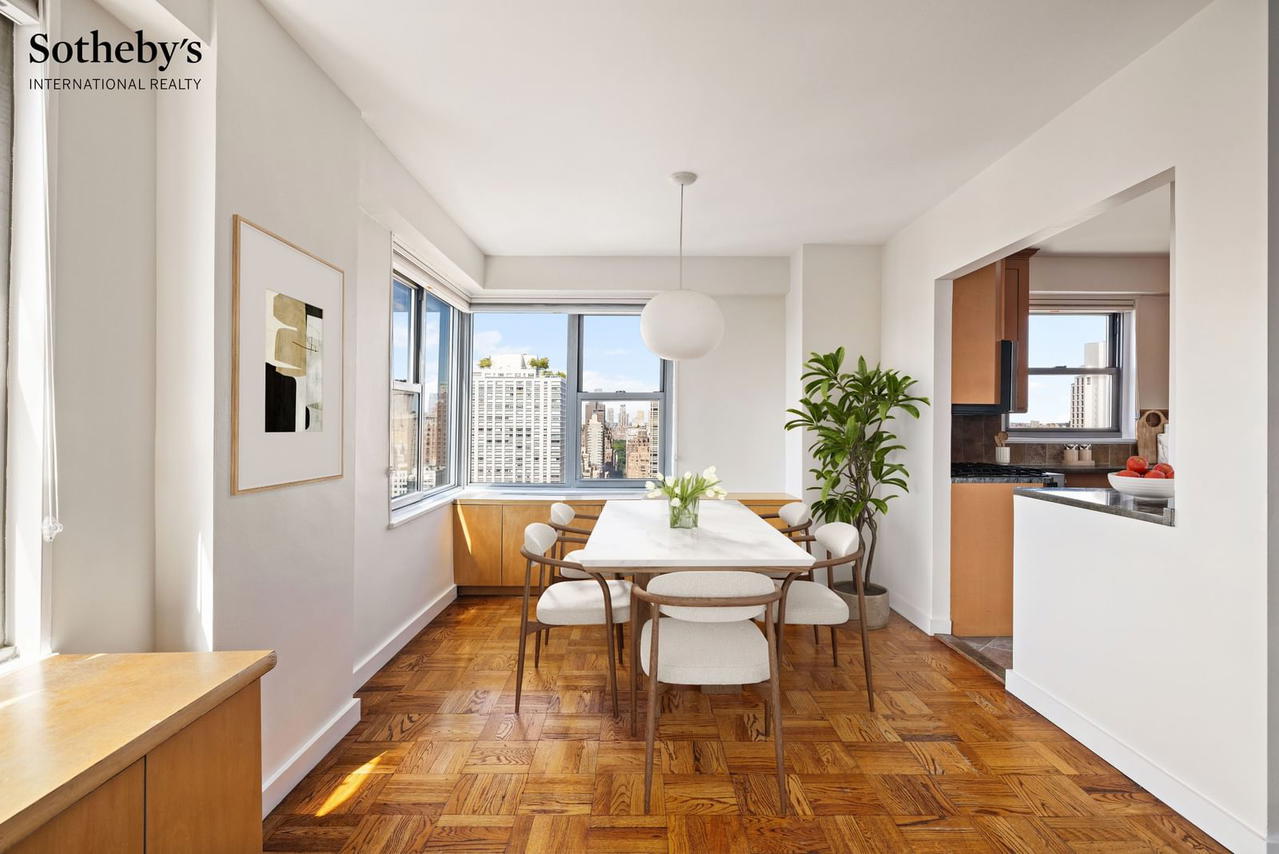 Real estate property located at 360 72nd C3200, New York, Lenox Hill, New York City, NY, US