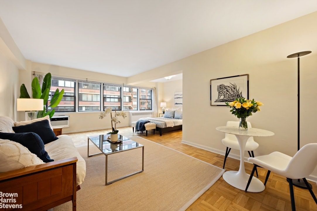 Real estate property located at 333 75TH #8C, New York, Lenox Hill, New York City, NY, US
