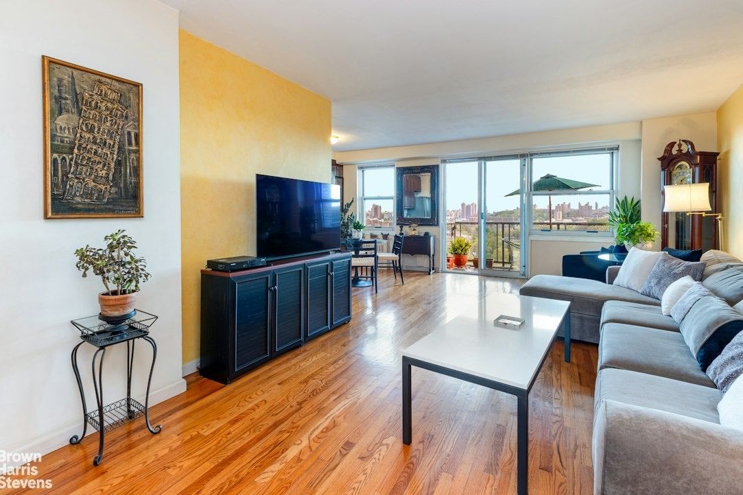 Real estate property located at 2400 JOHNSON #12F, Bronx, Spuyten Duyvil, New York City, NY, US