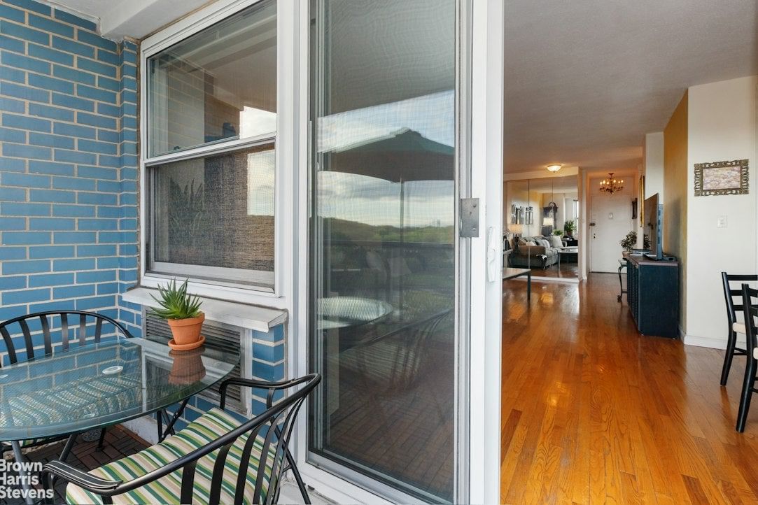 Real estate property located at 2400 JOHNSON #12F, Bronx, Spuyten Duyvil, New York City, NY, US
