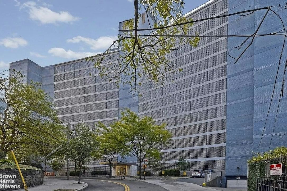 Real estate property located at 2400 JOHNSON #12F, Bronx, Spuyten Duyvil, New York City, NY, US