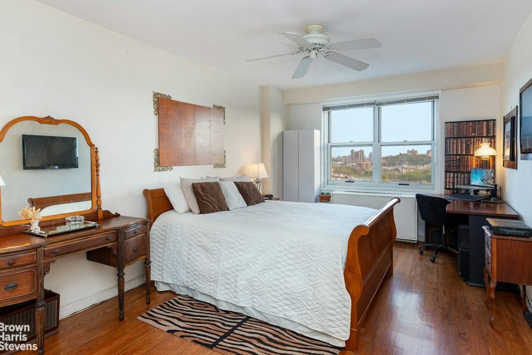 Real estate property located at 2400 JOHNSON #12F, Bronx, Spuyten Duyvil, New York City, NY, US