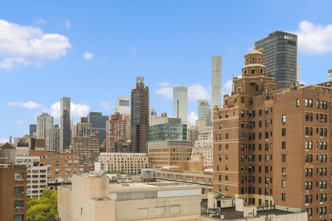 Real estate property located at 345 69TH #13G, New York, Lenox Hill, New York City, NY, US