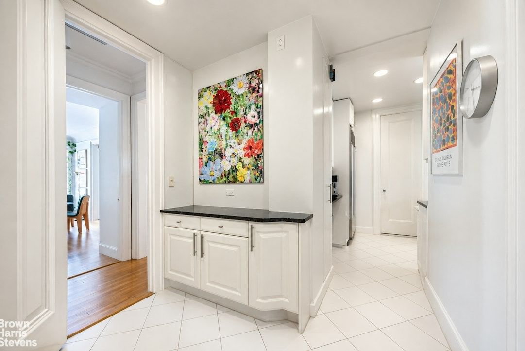 Real estate property located at 875 PARK #9A, New York, Lenox Hill, New York City, NY, US