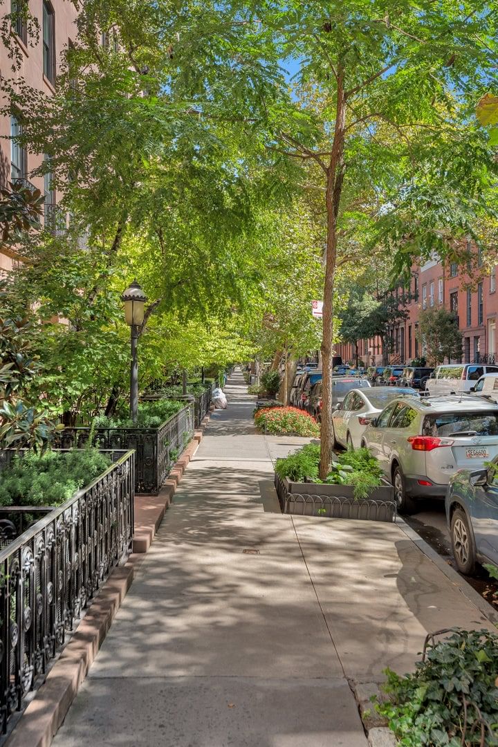 Real estate property located at 467 22ND E, New York, Chelsea, New York City, NY, US