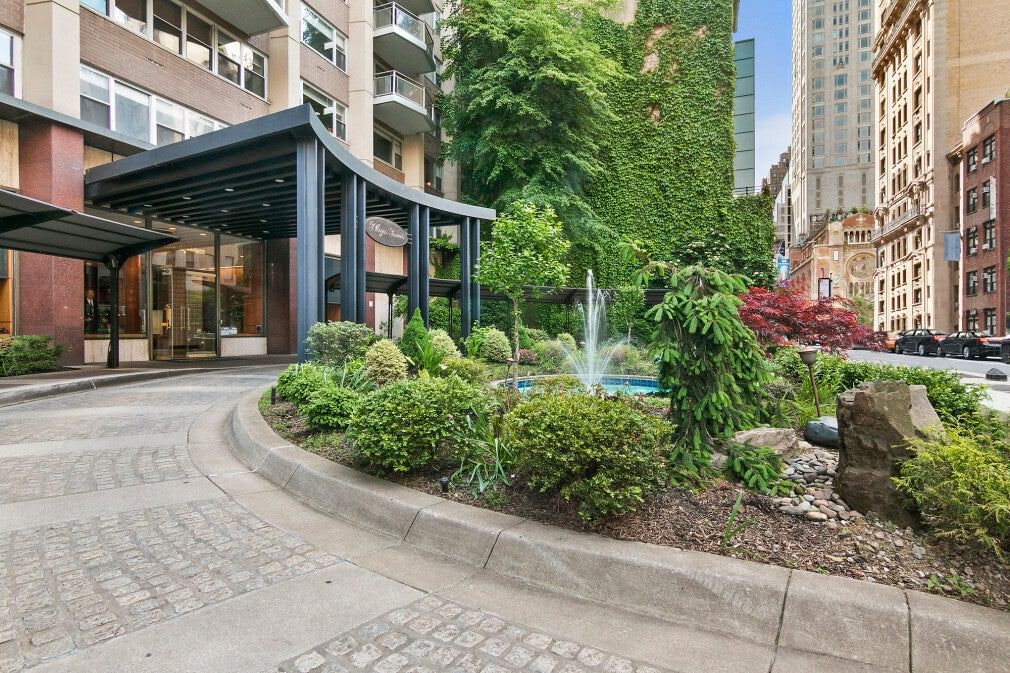 Real estate property located at 118 60TH #24A, New York, Lenox Hill, New York City, NY, US