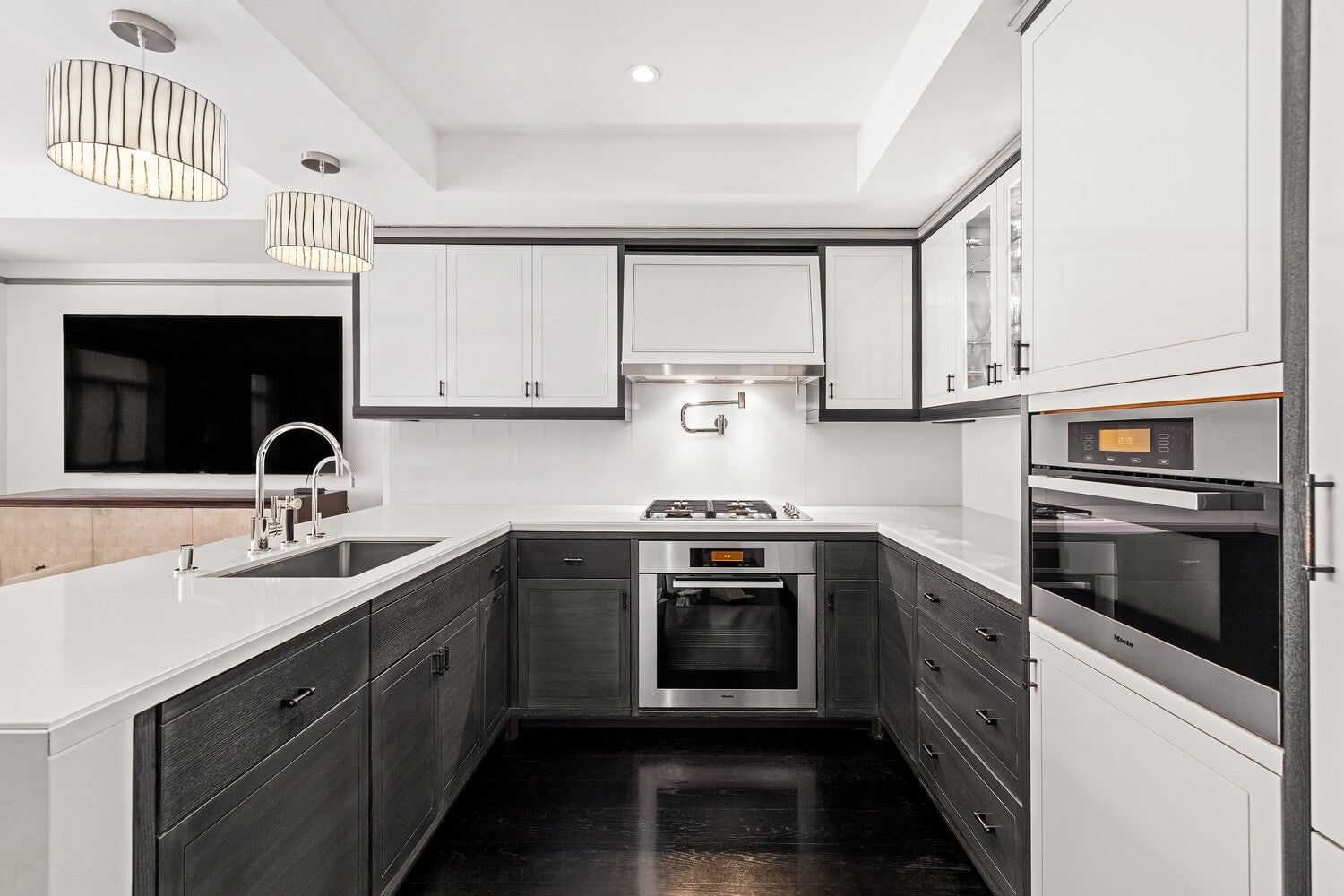 Real estate property located at 21 61ST #12C, New York, Lenox Hill, New York City, NY, US