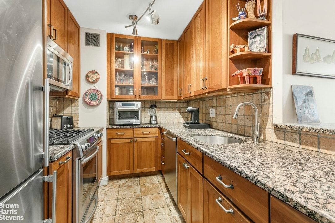 Real estate property located at 77 7TH #10K, New York, Chelsea, New York City, NY, US