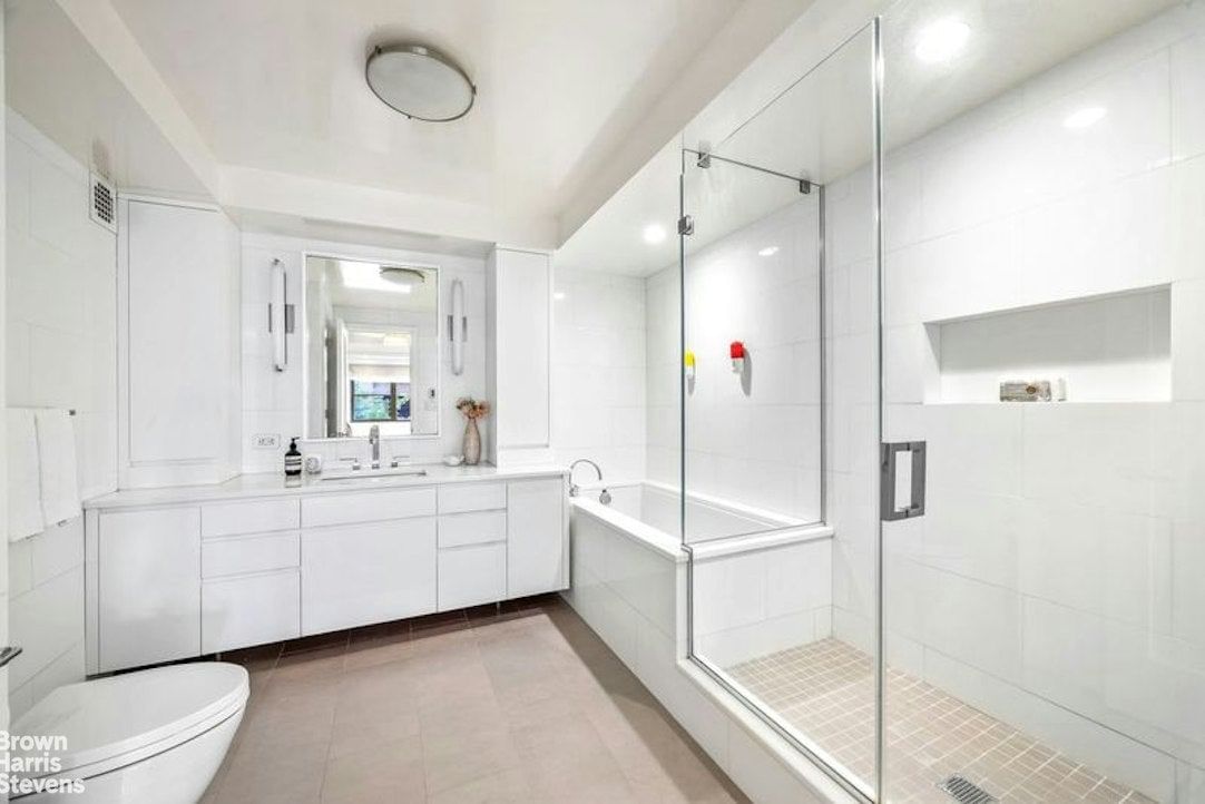 Real estate property located at 176 77TH #4D, New York, Lenox Hill, New York City, NY, US