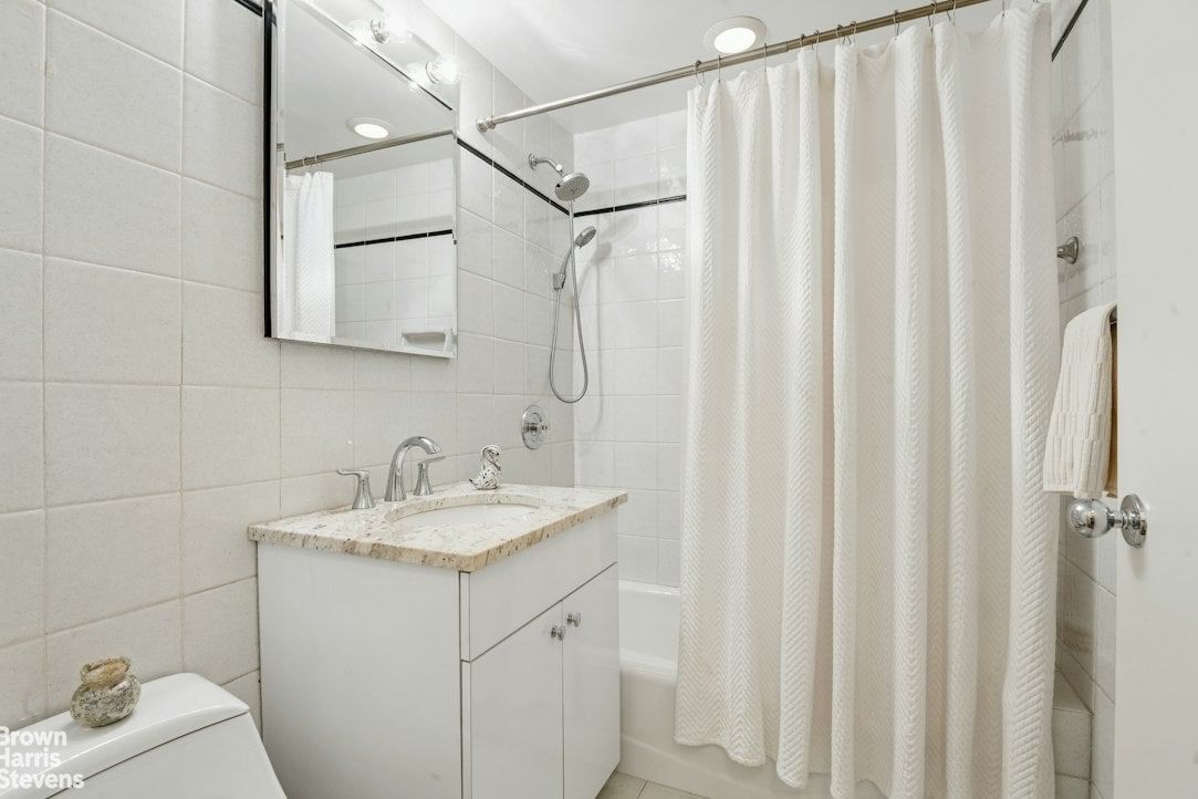 Real estate property located at 20 SUTTON #6B, New York, Sutton Place, New York City, NY, US