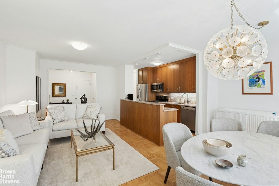 Real estate property located at 20 SUTTON #6B, New York, Sutton Place, New York City, NY, US