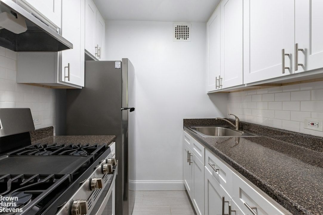 Real estate property located at 3215 ARLINGTON #2A, Bronx, Central Riverdale, New York City, NY, US