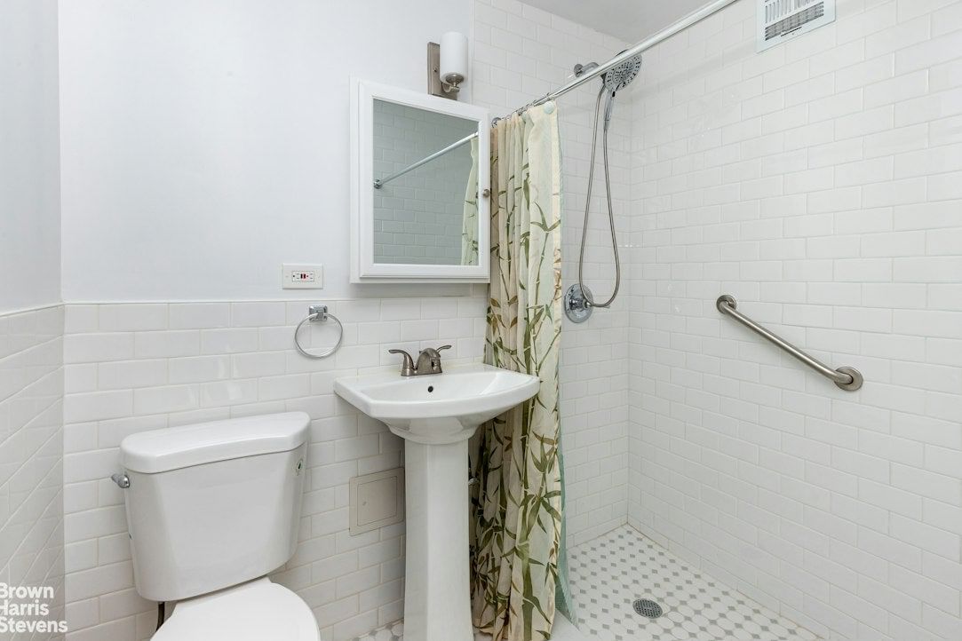 Real estate property located at 3215 ARLINGTON #2A, Bronx, Central Riverdale, New York City, NY, US