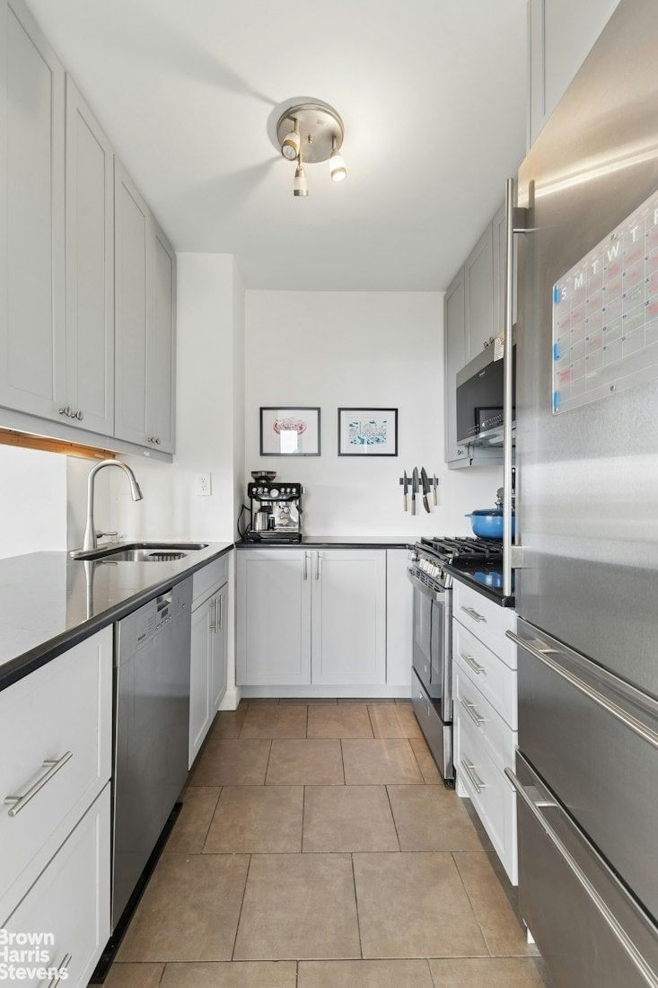 Real estate property located at 1 IRVING G27B, New York, Gramercy Park, New York City, NY, US