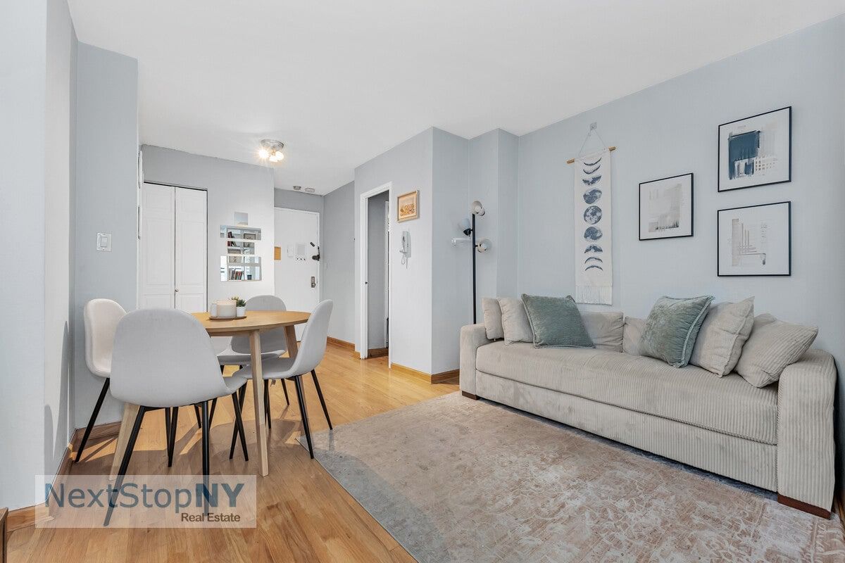 Real estate property located at 220 57TH #8E, New York, Sutton Place, New York City, NY, US
